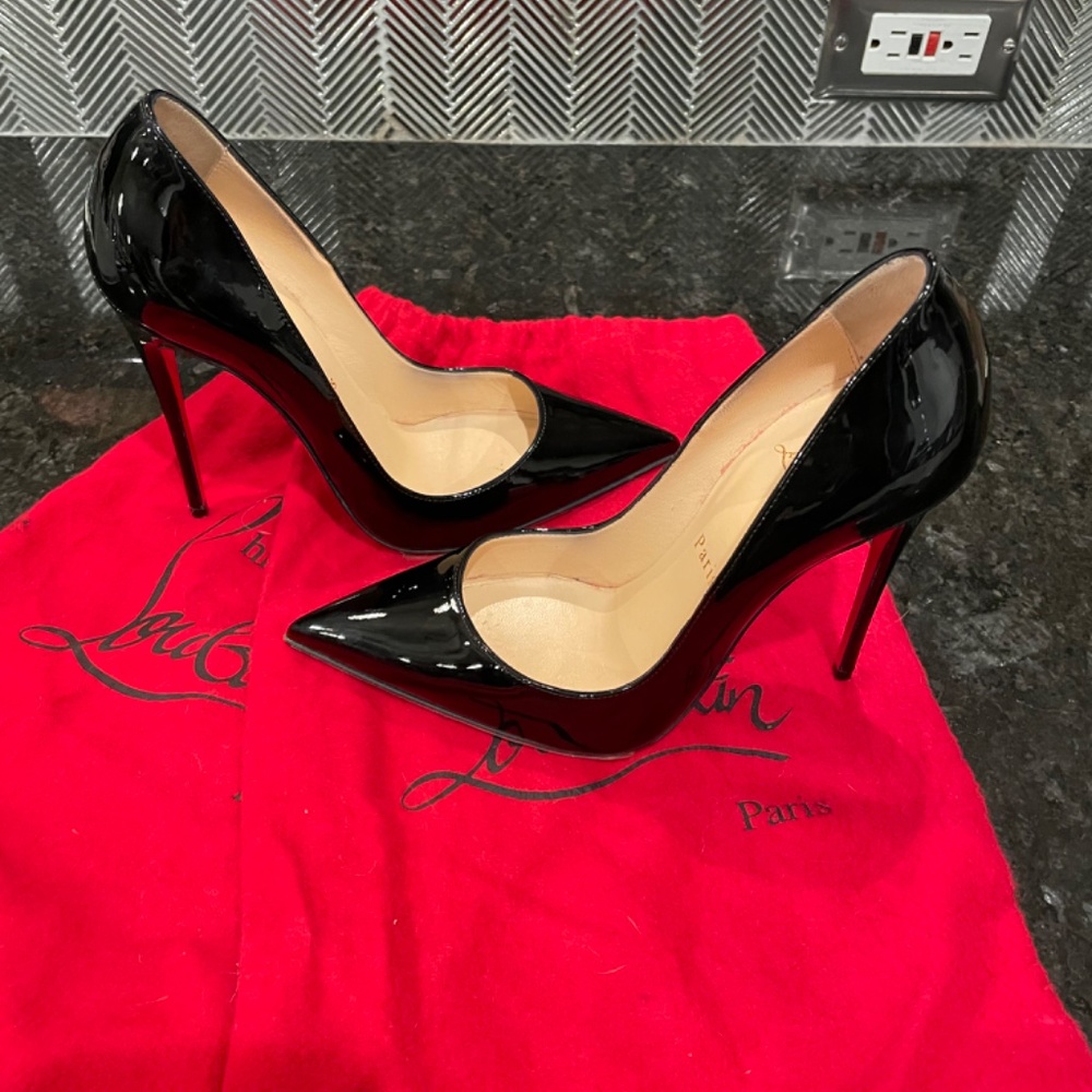 Christian Louboution So Kate Heels - Picture 9 of 9